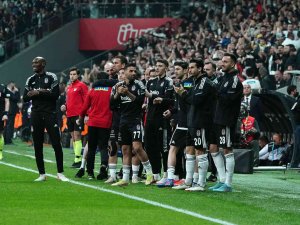 Spor Toto Süper Lig: Beşiktaş: 2 - Aytemiz Alanyaspor: 1 (Maç Devam Ediyor)