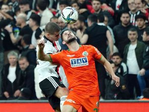 Spor Toto Süper Lig: Beşiktaş: 4 - Alanyaspor: 1 (Maç Sonucu)