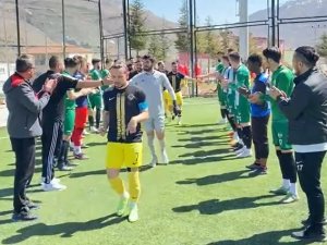 Talasgücü Belediyespor Alkışlarla Karşılandı