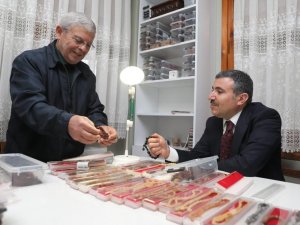 Vali Atay, Durmaz’ın Tespihlerini İnceledi