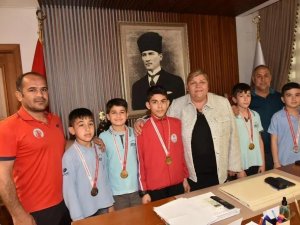 Ceyhanlı Güreşçiler Türkiye Şampiyonası’nda