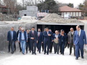 Başkan Gürkan, Millet Kütüphanesi Otoparkında İncelemelerde Bulundu