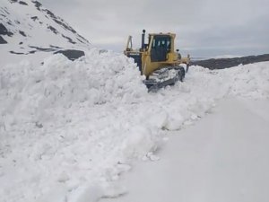 Erzurum’da Kar Kalınlığı 5 Metreyi Aştı
