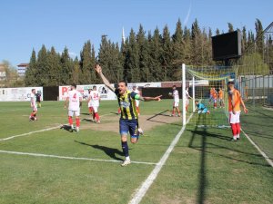 Tff 3. Lig: Belediye Derincespor: 1 - Çankaya Fk: 0