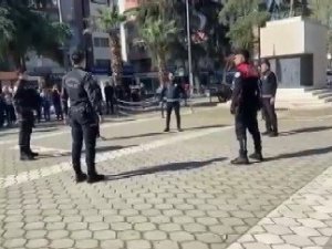 Polis Ekipleri, Türk Polis Teşkilatı’nın 177. Yılını Zeybek Oynayarak Kutladı