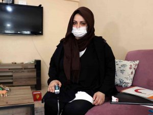 3 Çocuk Annesi, Tanısı Konulamayan Hastalığında Hayata Tutunabilmenin Bir Yolunu Arıyor