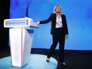 Le Pen: "Fransa’yı 5 Yıl İçinde Düzene Sokacağım"