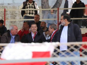 Şampiyon Ayvalıkgücü Ligde Son Maçını Da Kazandı. 3-2