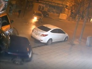 Alkollü Sürücünün 4 Aracı Biçtiği Anlar Kamerada