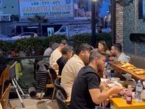 Piton Döner, İftarda Dolup Taşıyor