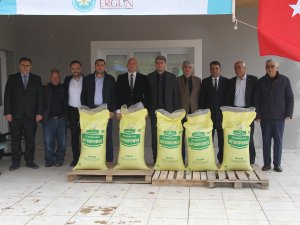 Büyükşehir Kulalı Üreticilere Gübrelerini Teslim Etti