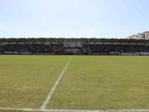 Elazığspor - Batman Petrolspor Maçını Bin 983 Taraftar İzledi