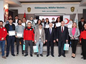 Nilüfer’de Eğitimli Hasta Bakıcılara Sertifikaları Verildi