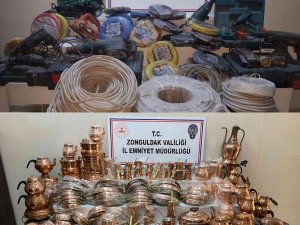 Zonguldak’ta 5 Ayrı İşyerini Soyan 3 Şüpheliden 2’si Tutuklandı