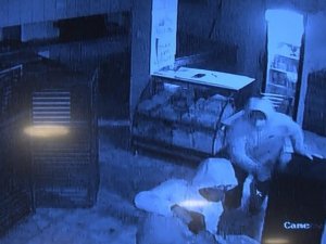 Fırını Soyan İki Şüpheli Tutuklandı, Çelik Kasa Aranıyor