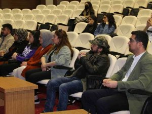 Nevü’de ‘Ni̇çi̇n’ Konulu Konferans Düzenlendi