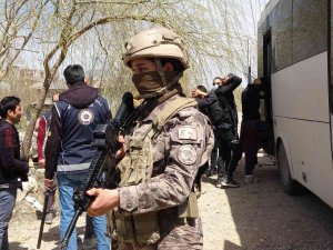 Van’da 35 Düzensiz Göçmen Yakalandı