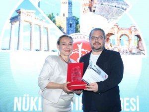 Paü Hastanesine En İyi Poster Bildirisi Ödülü