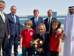 Milli Eğitim Bakanı Özer, Katar’daki Türk Okulunu Ziyaret Etti