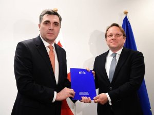 Ab, Moldova Ve Gürcistan’ın Üyelik Sürecini Başlattı