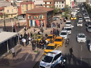 Şanlıurfa İ̇l Göç İ̇daresine Taşlı Saldırı: 15 Gözaltı