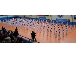 Büyükşehir’in Karatecileri Terfi Etti