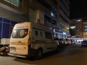 İ̇zmir’de Miras Tartışmasında Silahla Vurulan Kadın Ağır Yaralandı