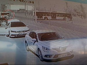 Tekirdağ’da Motosikletin Tankerle Kafa Kafaya Çarpıştığı Kaza Kamerada