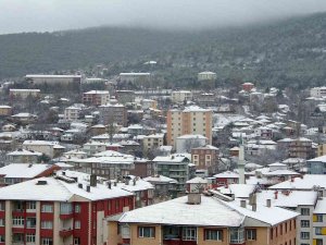 Yozgat’ta Nisan Ayında Kar Yağışı Etkili Oldu
