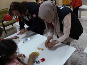 Öğrenciler 112 Kurabiyesi Yaptı