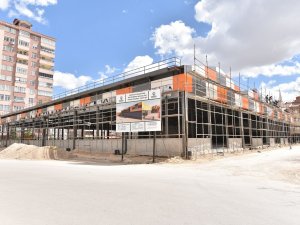 Karatay’da Ges Projeli Kapalı Pazar Marketlerin Yapımında Sona Gelindi