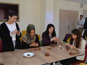 Manisa’da Sanatla Terapi Eğitimi