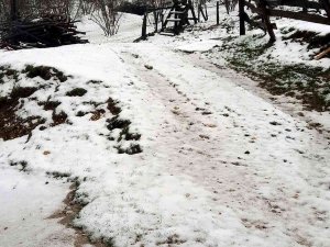 Nisan Ayının Ortasında Yüksek Kesimler Beyaza Büründü