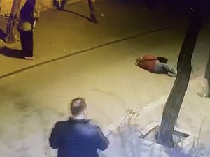 Fatih’te Silahlı Çatışma Çıktı, Olay Yerinden Geçen İ̇ranlı Turist Hayatını Kaybetti