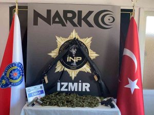 İ̇zmir Polisinde Torbacılara Şafak Operasyonu: 19 Gözaltı