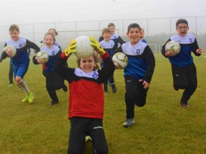 Yunusemre’den 365 Gün Futbol Eğitimi