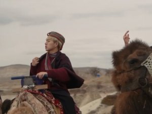 Güney Koreli Müzik Grubu Kapadokya Develerine Şarkı Yaptı