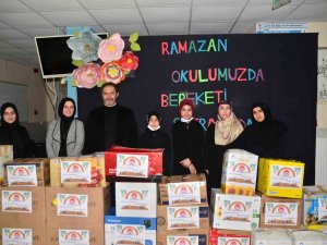 Öğrencilerden İhtiyaç Sahiplerine Yardım Kolisi