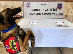 Burdur’dai 7 Gram Eroin 64 Mililitre Sıvı Metamfetamin Ele Geçirdi