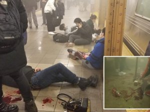 New York Metrosuna Saldırı: 13 Yaralı