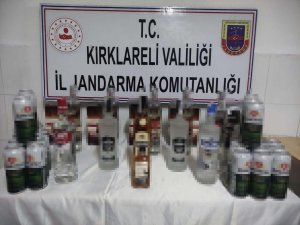 Bulgaristan’dan Türkiye’ye Getirilen 43 Litre Kaçak İçki Ele Geçirildi