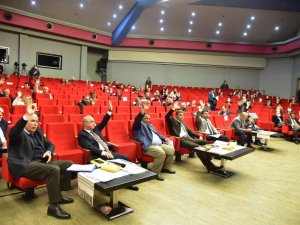 Manisa Büyükşehir Encümen Ve Meclis İ̇htisas Komisyon Üyeleri Seçildi