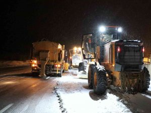 Kar Ve Tipi Ulaşımda Aksamalara Neden Oldu