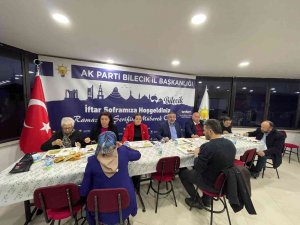 İ̇l Başkanı Yıldırım Muhtarlarla İftar Yemeğinde Buluştu