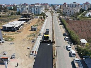 Anamur’da Yol Yapım Çalışmaları Sürüyor