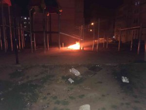 Mardin’de Çocuk Parkı Ateşe Verildi