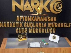Seyahat Ettikleri Otomobilde 105 Gram Metanfetaminle Yakalandılar