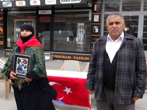 Muş’ta Annelerin Evlat Nöbeti Sürüyor