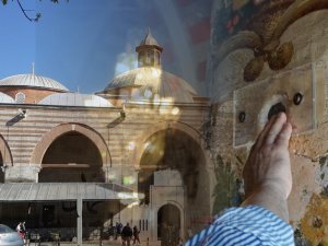 Rükn-ü Yemani Taşını Görmek İsteyenler Soluğu Eski Cami’de Alıyor