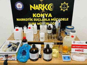 Konya’da Uyuşturucu İmalathanesine Çevrilen Eve Baskın
